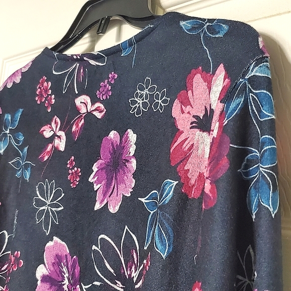 Croft & Barrow Floral Print Knit Top - Picture 6 of 6